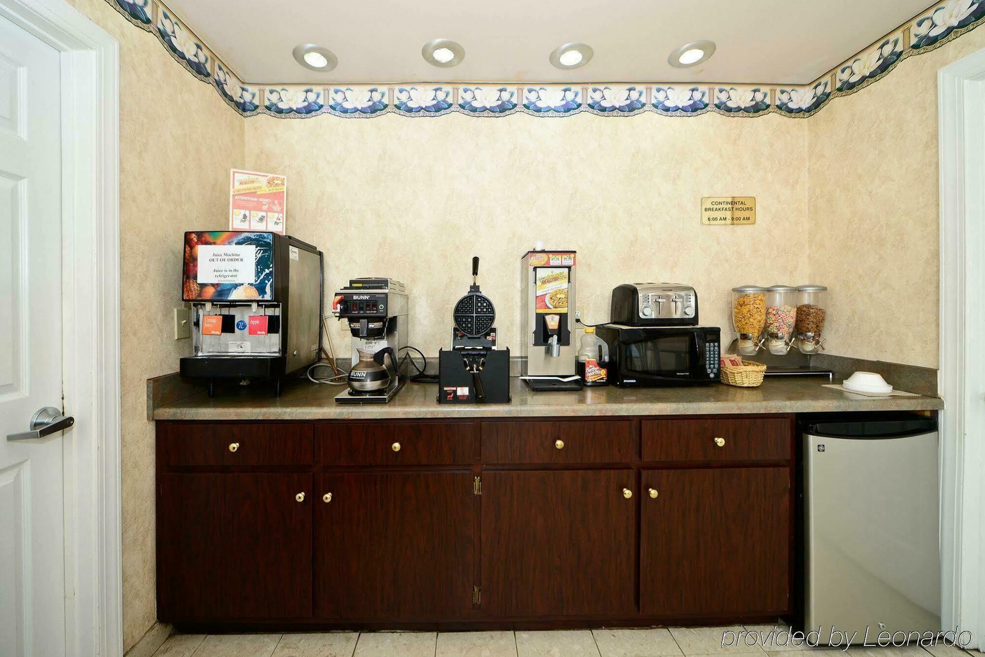马斯尔肖尔斯红顶酒店 餐厅 照片